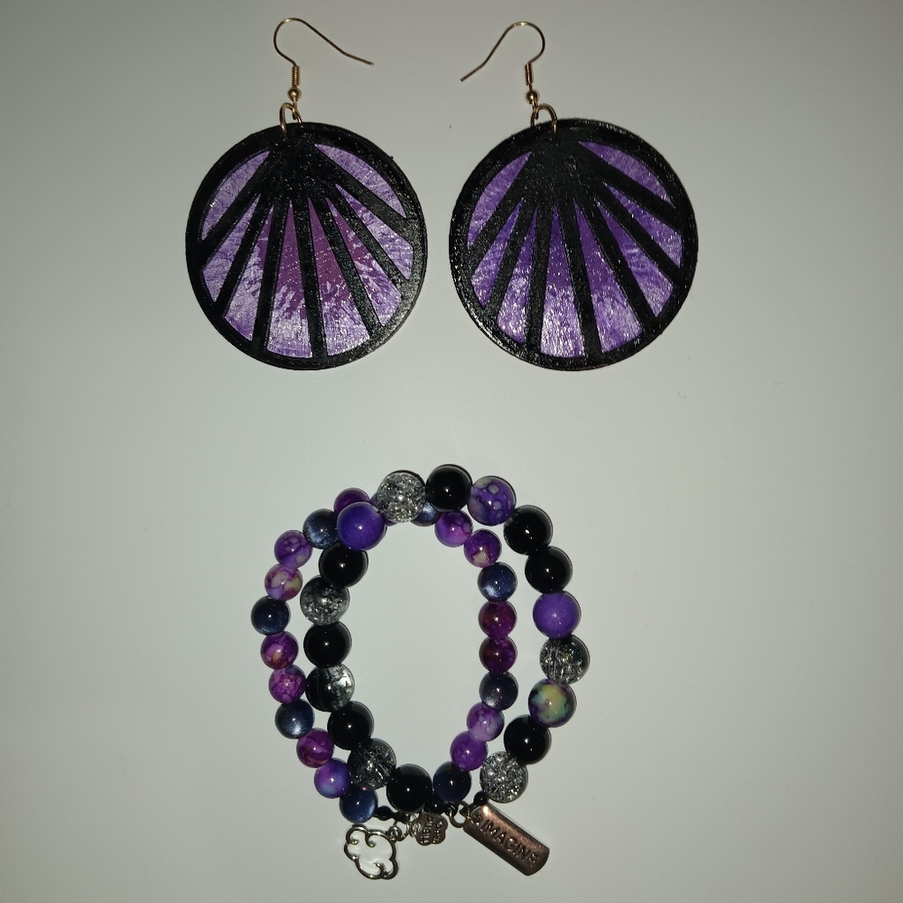 Elegant Purple and Black Earrings and Bracelet Set